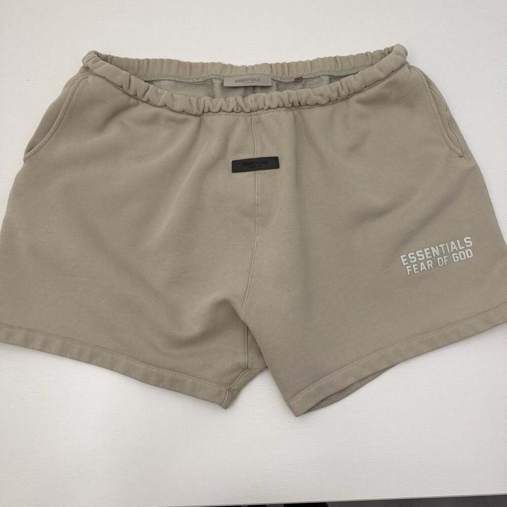 Essentials Fear of God Classic Fleece Sweat Shorts in Timber/Taupe, Size XXL